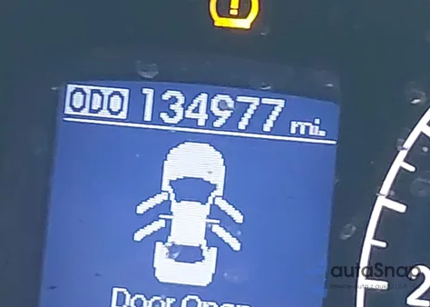 2013 Hyundai Genesis 3.8 из США, поврежденный, VIN KMHGC4DDXDU237728